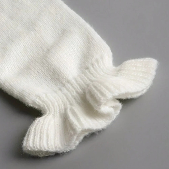 White Casual Women's Autumn/Winter Solid Color Frilled Edge V-Neck Sweater - Picture 3 of 6